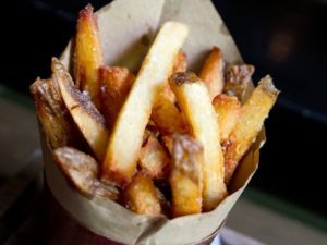Perfectly crisp Thrice Cooked Chips - thebreslin.com