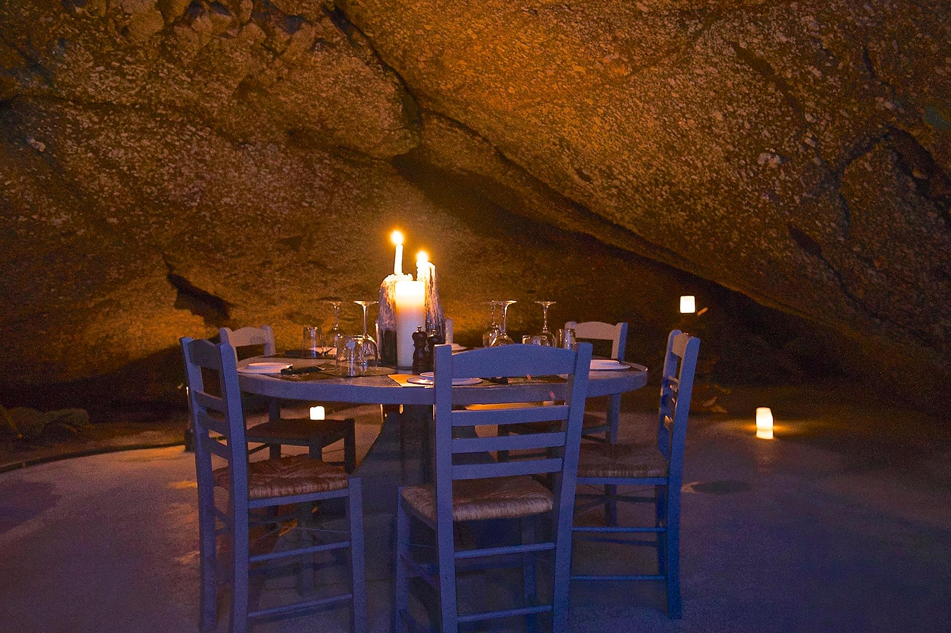 Dinner in a cave - www.spiliarestaurant.gr