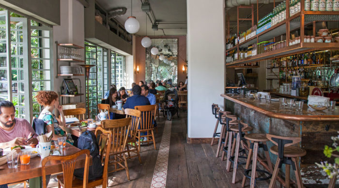 Cute interior - www.lardo.mx