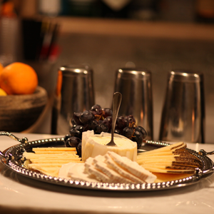 cheese-platter entwine