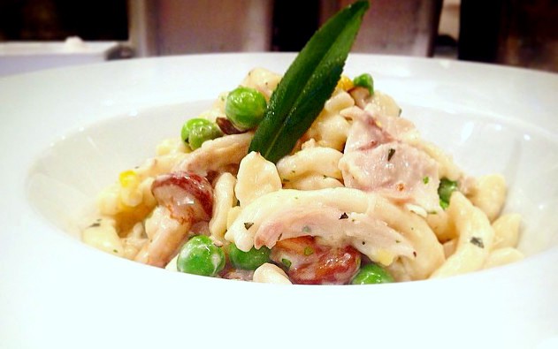 Spätzle with braised rabbit and wild mushrooms - wallse.com