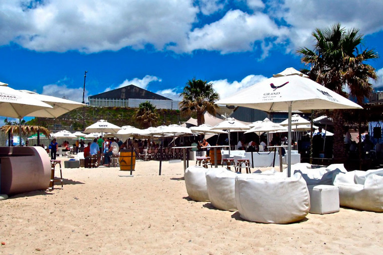 Grand Café and Beach Cape Town Gourmadela