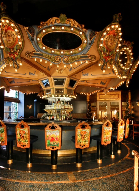 nola new orleans carousel bar